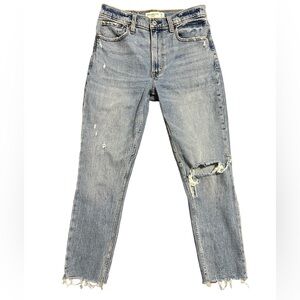 Abercrombie & Fitch Women’s The Skinny High Rise Jeans distressed Sz 26/2 short